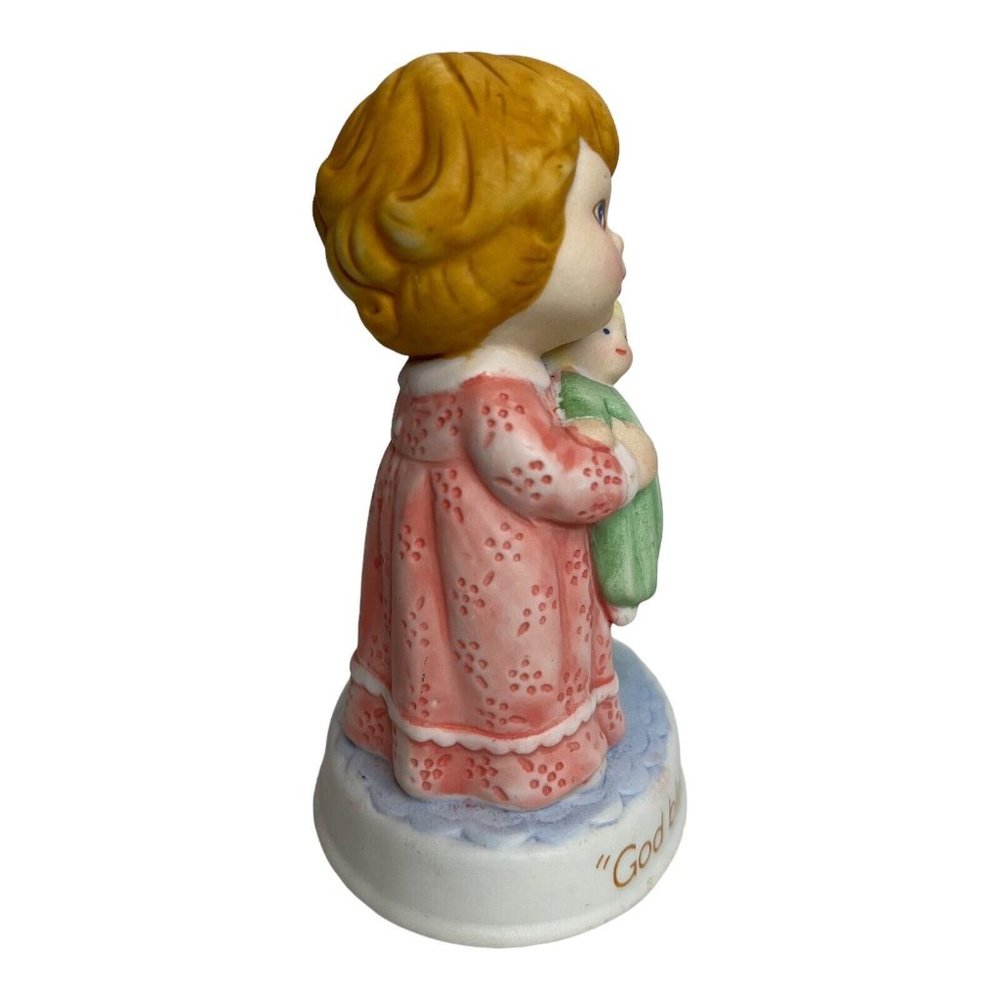 Tender Memories 1990 Figurine God Bless My Dolly Christmas Birthday Avon - Picture 2 of 5